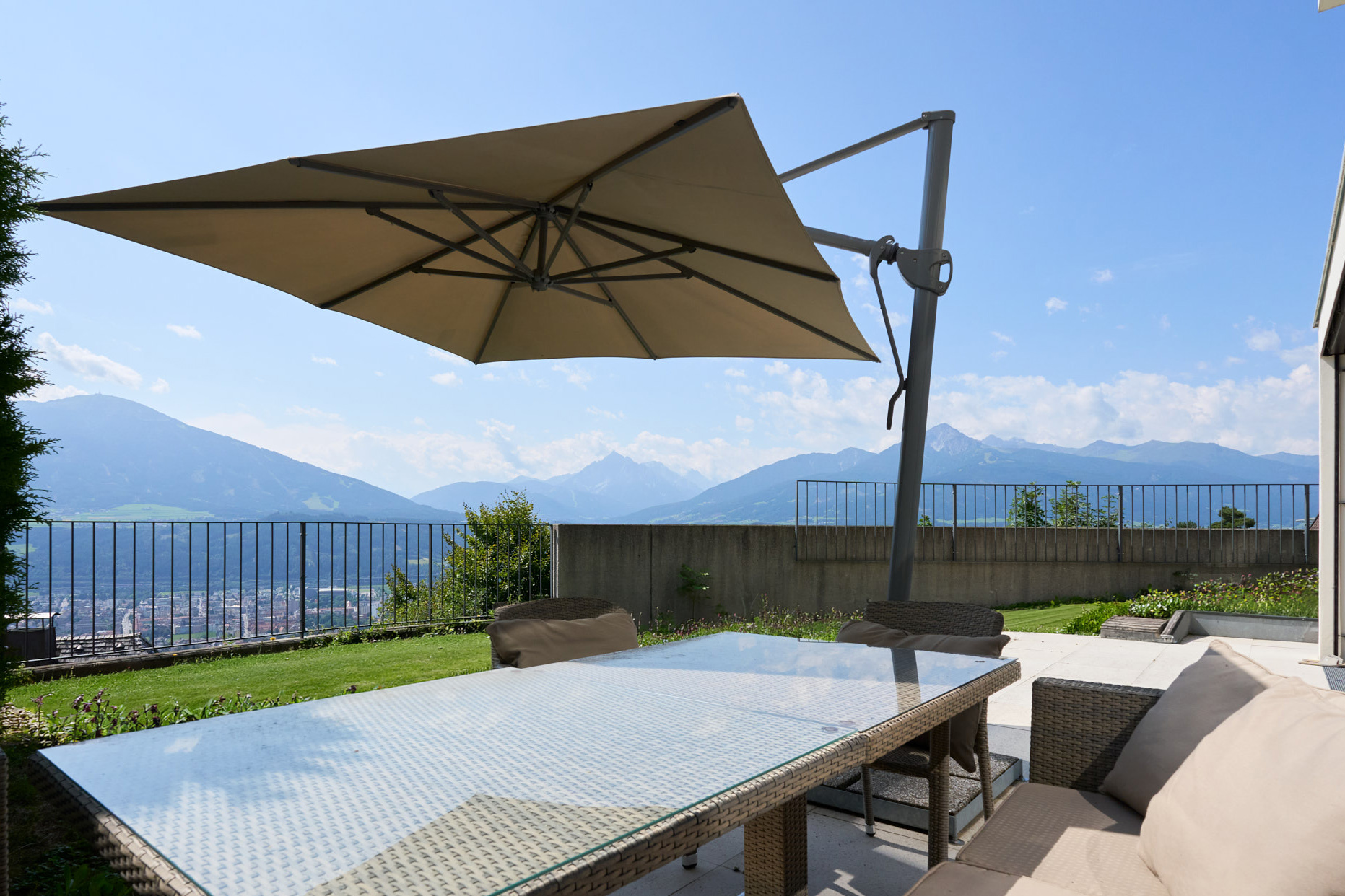 Exclusive 3-room garden apartment in prime Hungerburg location