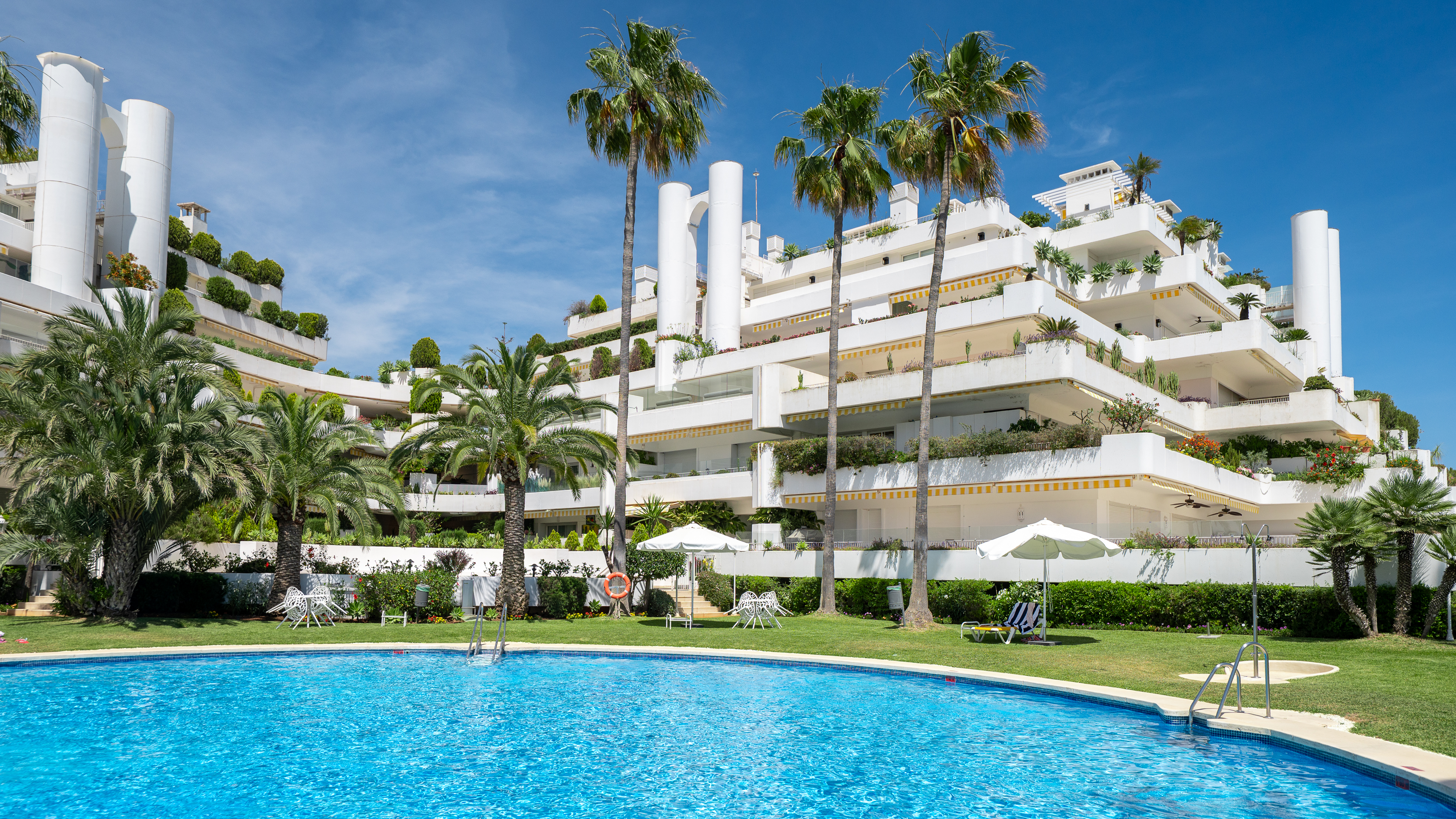 Spacious apartment available | Long-term rental in Las Lomas del Marbella Club