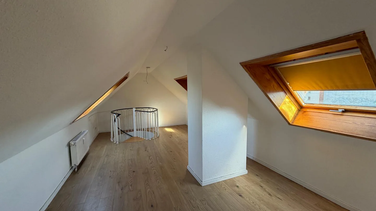 Charmante Maisonettewohnung mit individuellem Wohncharakter - Foto 4