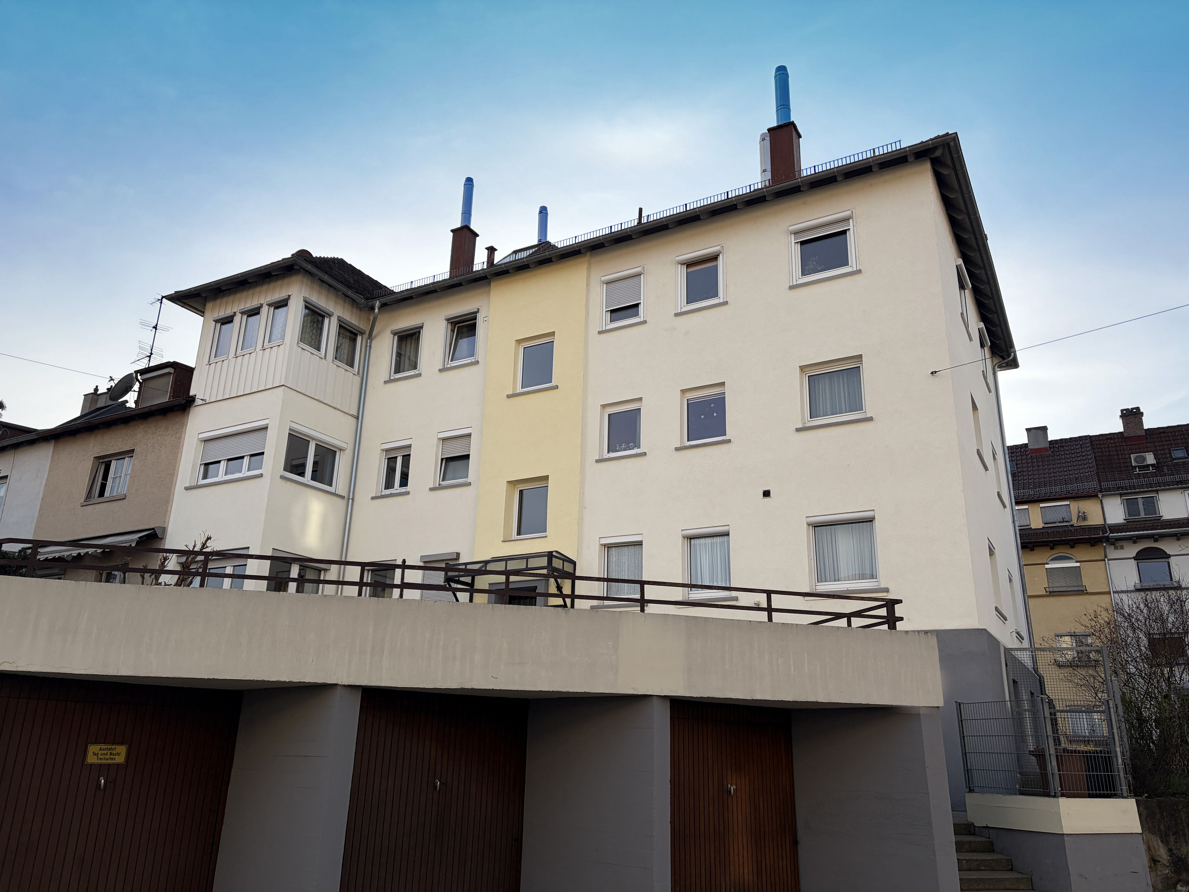 Sanierungsbedürftiges Teileigentum mit 3 Räumen