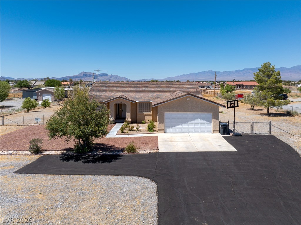 RV-Ready 3 Bedroom Retreat with Pool & No HOA
