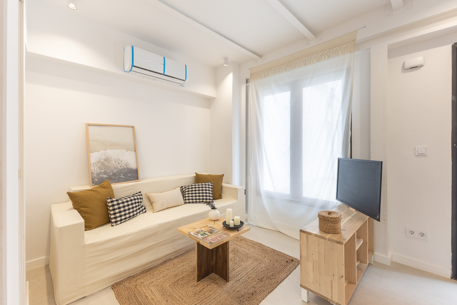 Newly renovated ground-floor flat in Pio IX