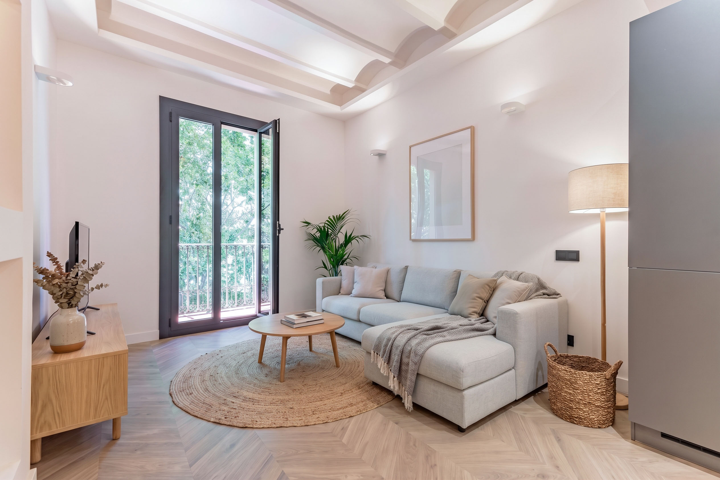 Brand-new full refurbished flat with a refined design