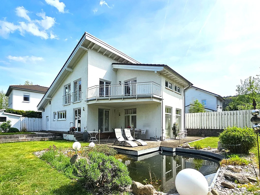 Freistehendes und geräumiges Einfamilienhaus in beliebter Lage von Bad Neuenahr-Ahrweiler