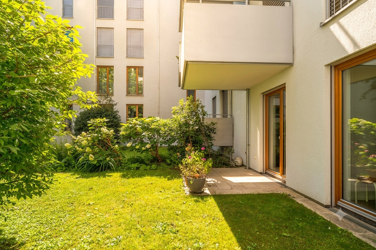 Timeless elegance meets urban living surrounded by nature – stylish 3-room apartment with loggia, terrace and communal garden