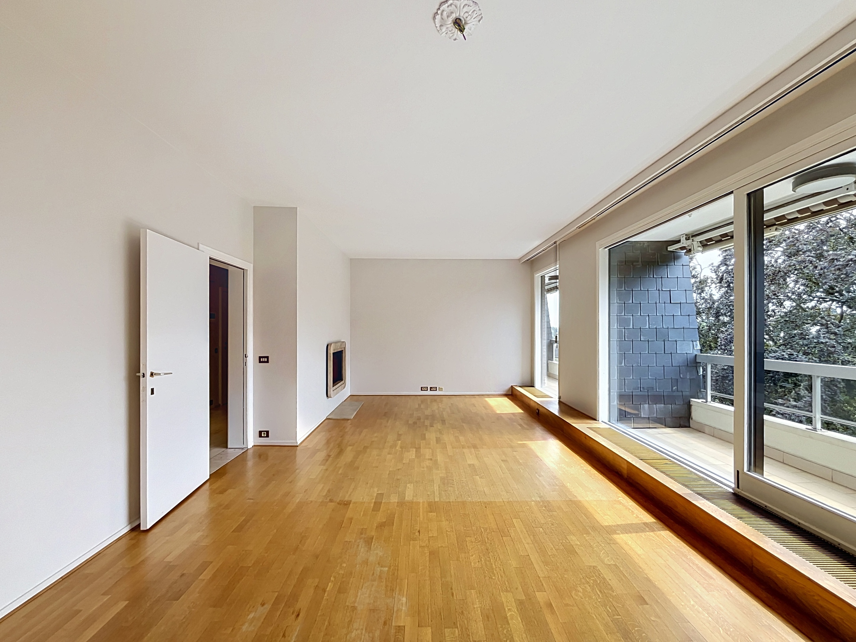 1-Bedroom Apartment with Terraces in a Green Setting in Uccle