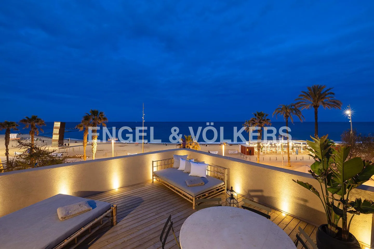 Duplex de luxe amb terrassa i vistes a la mar