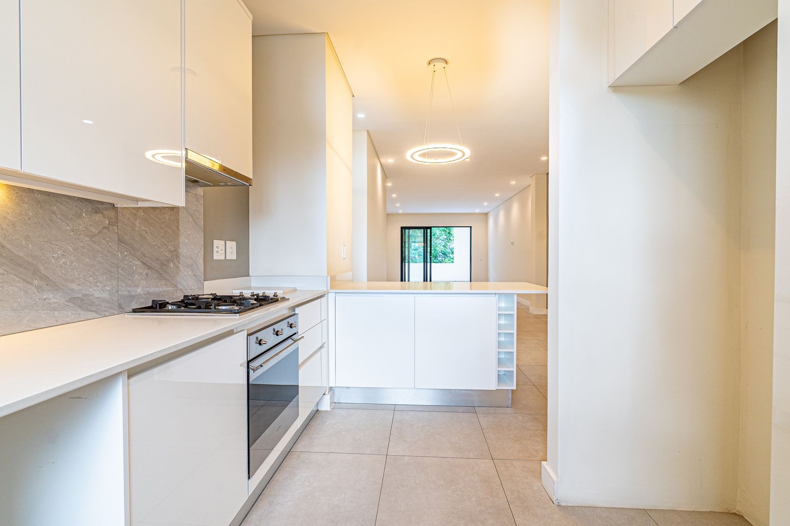 Spacious Modern 2 Bedroom 2 Bathroom Apartment For Sale