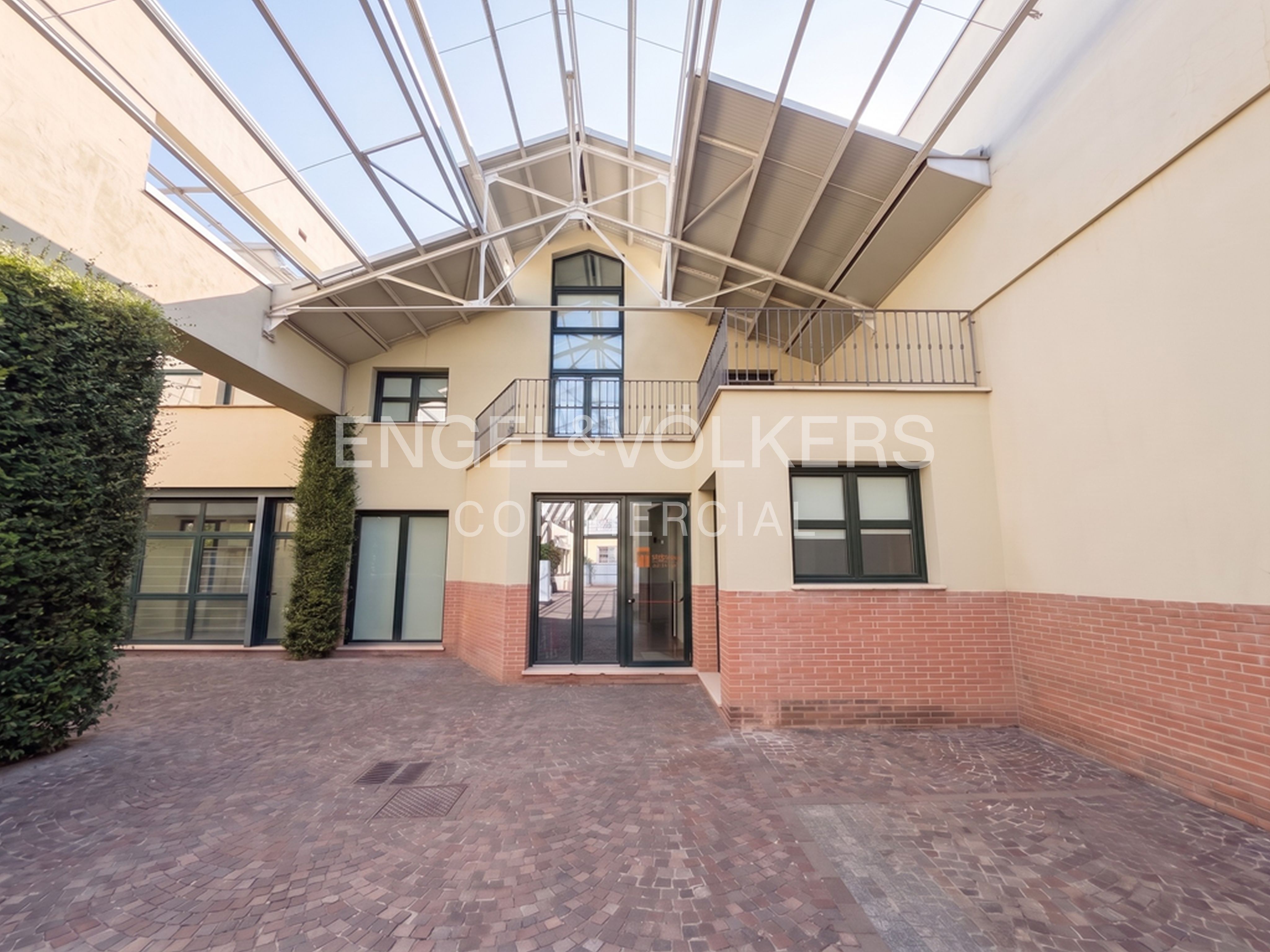 Ufficio Loft in Affitto a Milano Corvetto, 
su 2 livelli con terrazzo