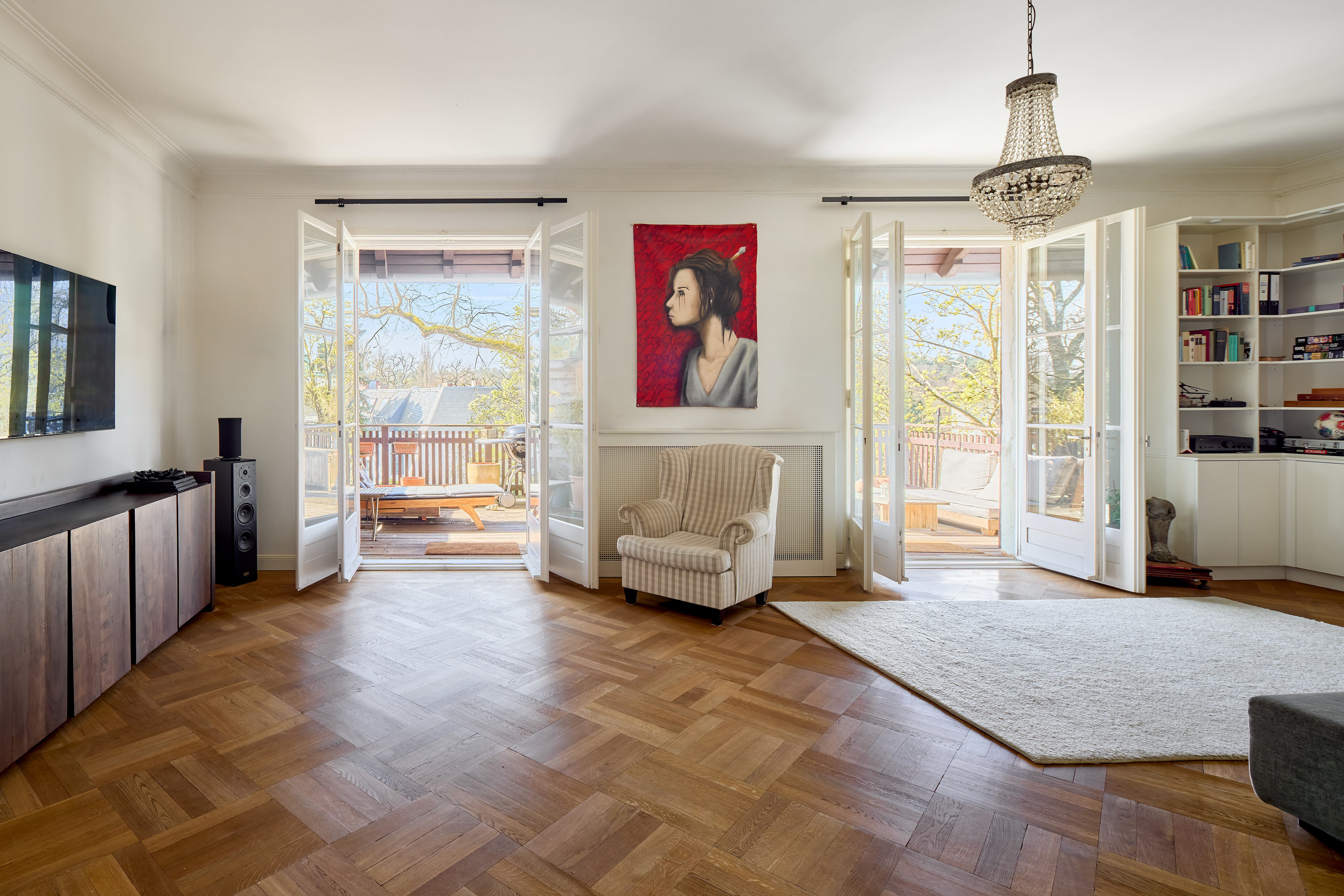 Familienfreundliche Maisonette mit ca. 245 m² Gesamtfläche in ruhiger Lage zur Gustav-Freytag-Straße