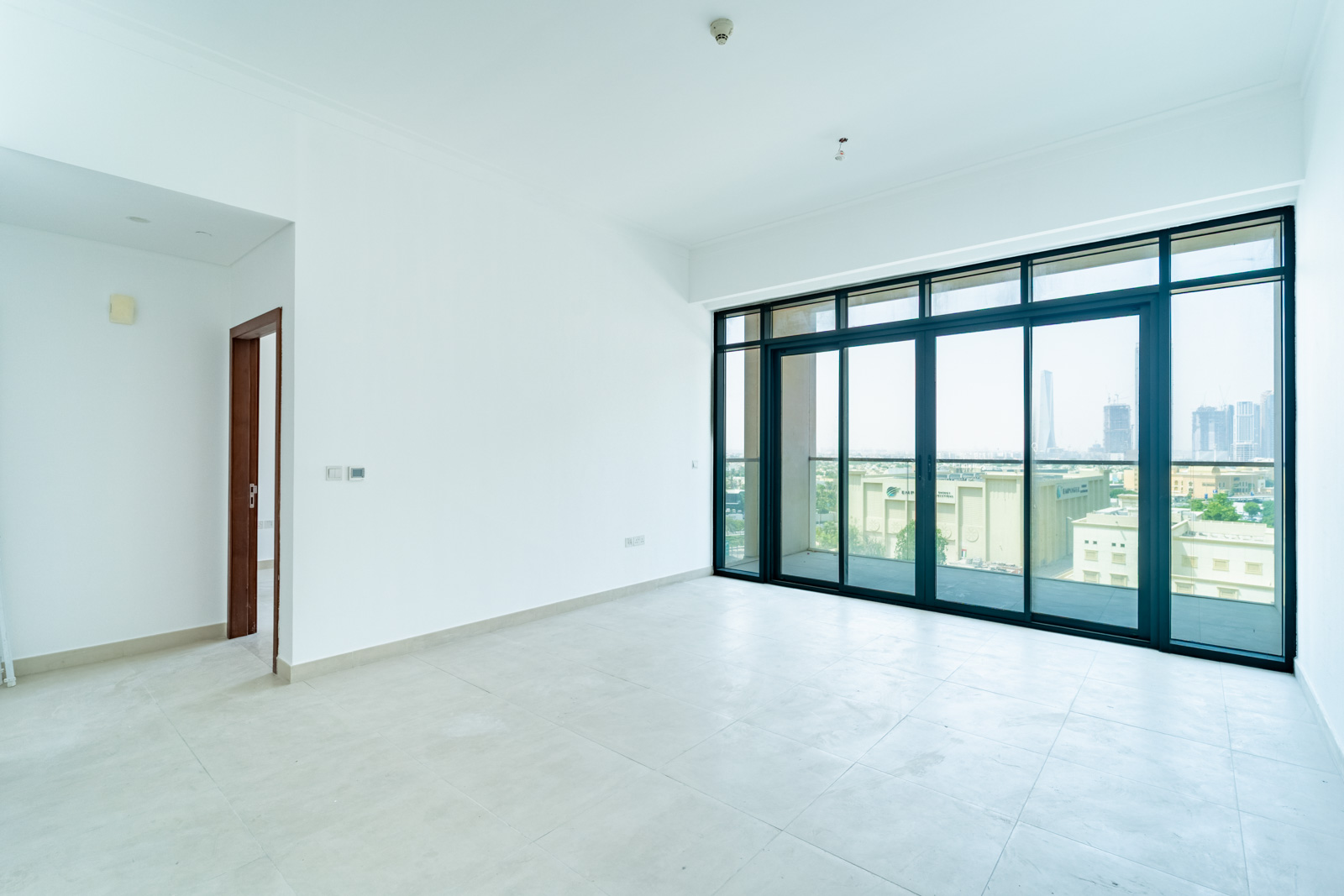 Spacious  |  Unfurnished  |  Vacant