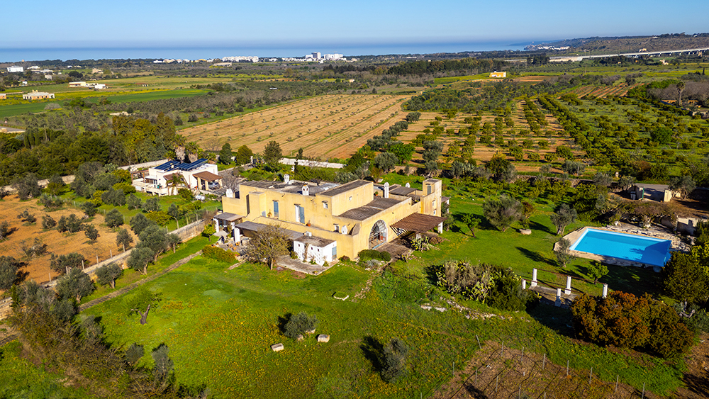 Appartamento arredato su due livelli in Masseria
