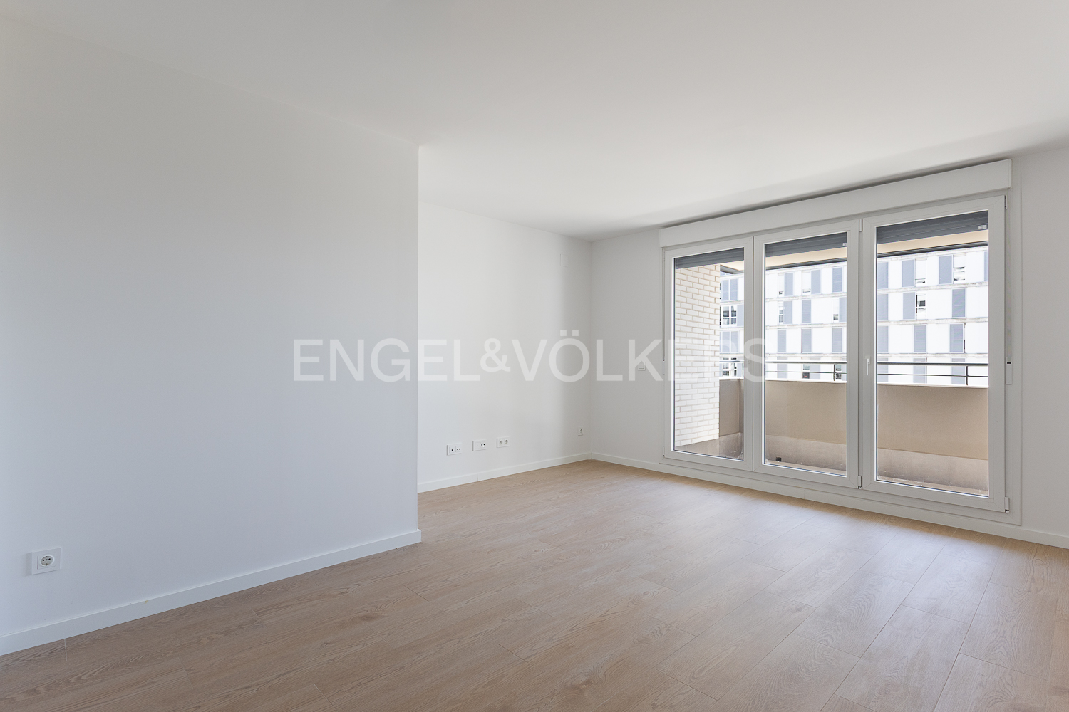 Exclusivo Apartamento de lujo con piscina, gimnasio, parking y trastero.