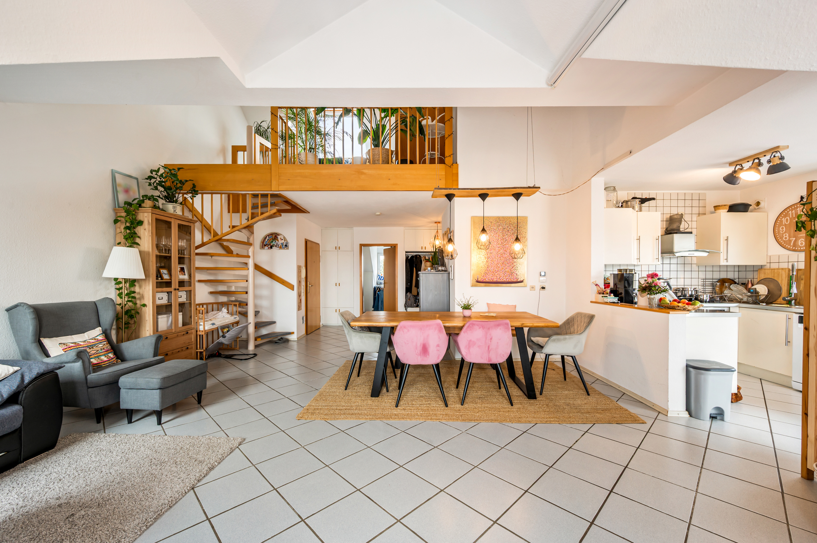 Helle Maisonette mit 121m² Wohn-/Nutzfläche in begehrter Wohnlage!