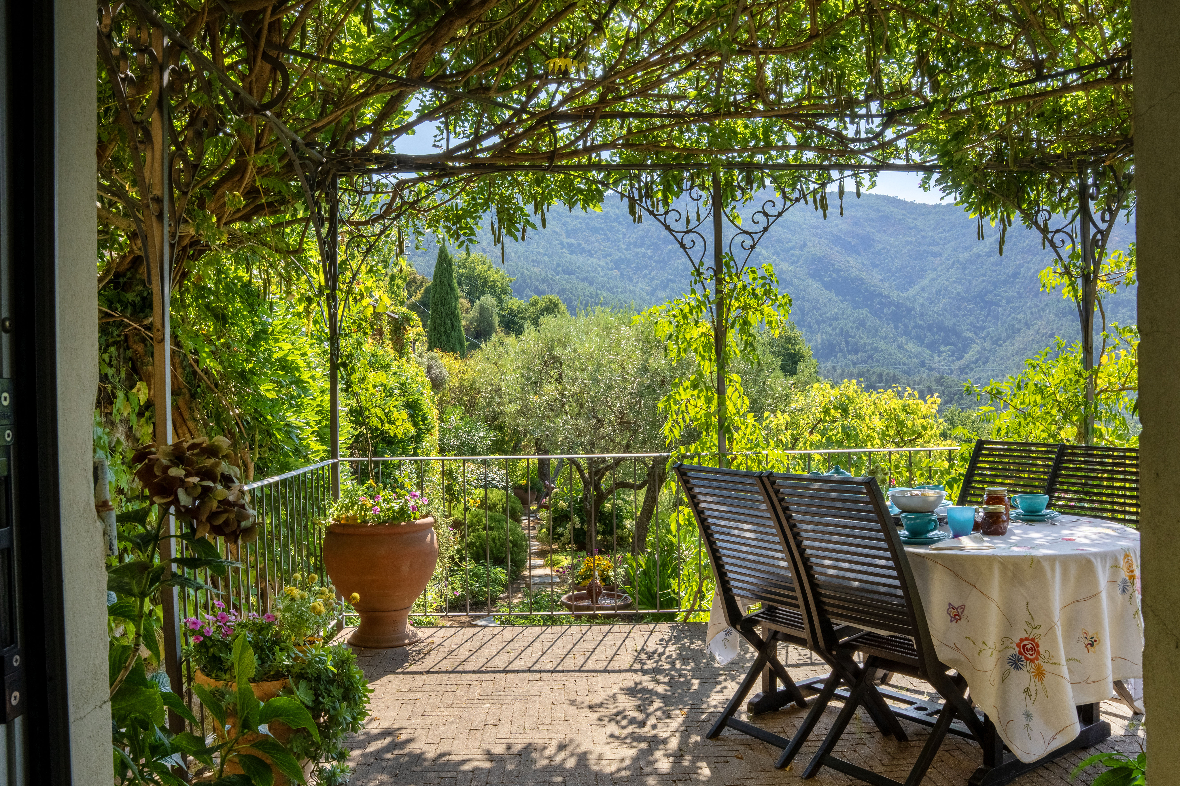 Prestigeträchtiges historisches Anwesen aus dem 16. Jahrhundert mit Garten und Meerblick in Velva