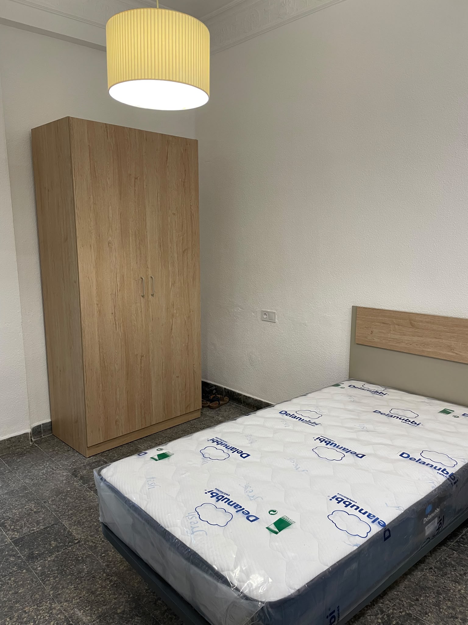 Elegante apartamento de 150 m² en Extramurs, València: cinco habitaciones, esencia señorial y ubicación privilegiada junto al centro histórico y el Jardín del Turia.