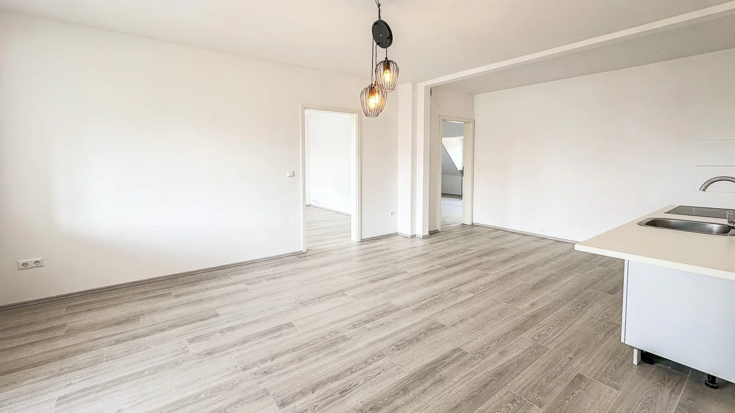 Kürzlich renovierte 3-Zimmer-Wohnung in zentraler Lage von Bremerhaven - Photo 3
