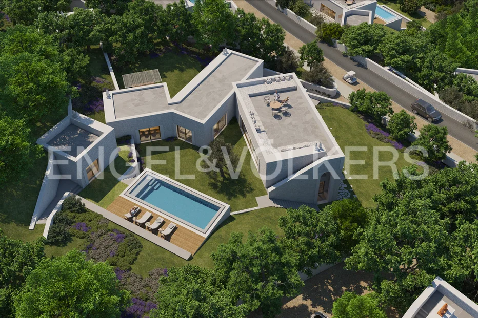 Fantastic 6-bedroom Villa with pool