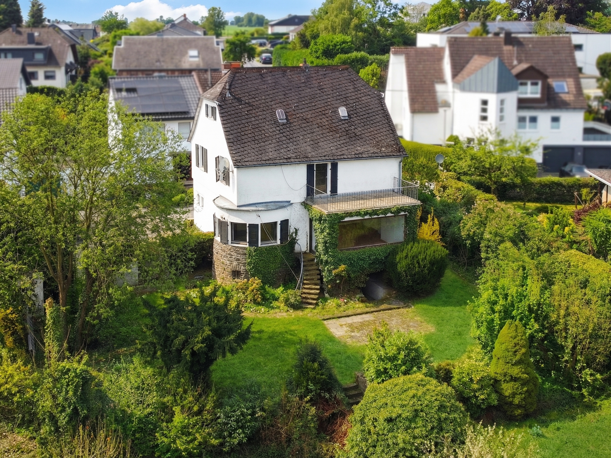 Einfamilienhaus mit Fernblick  und zusätzlichem Bauplatz