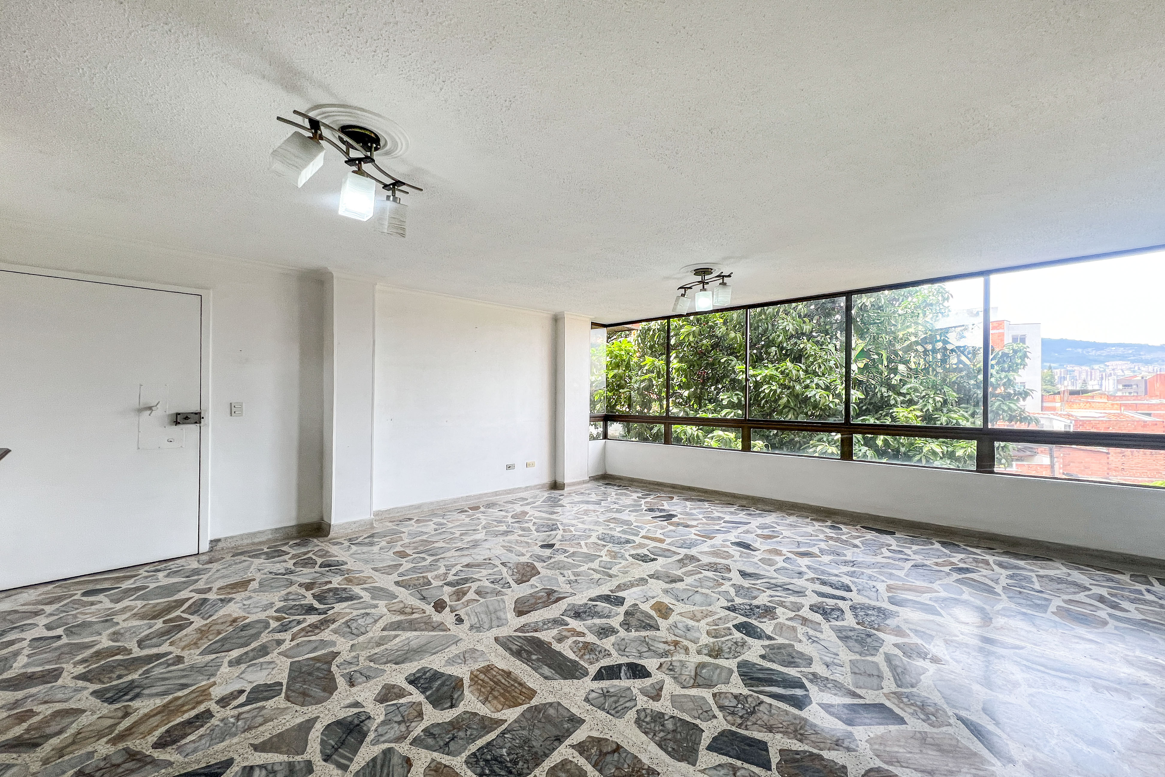 Penthouse con terraza para venta en Laureles
