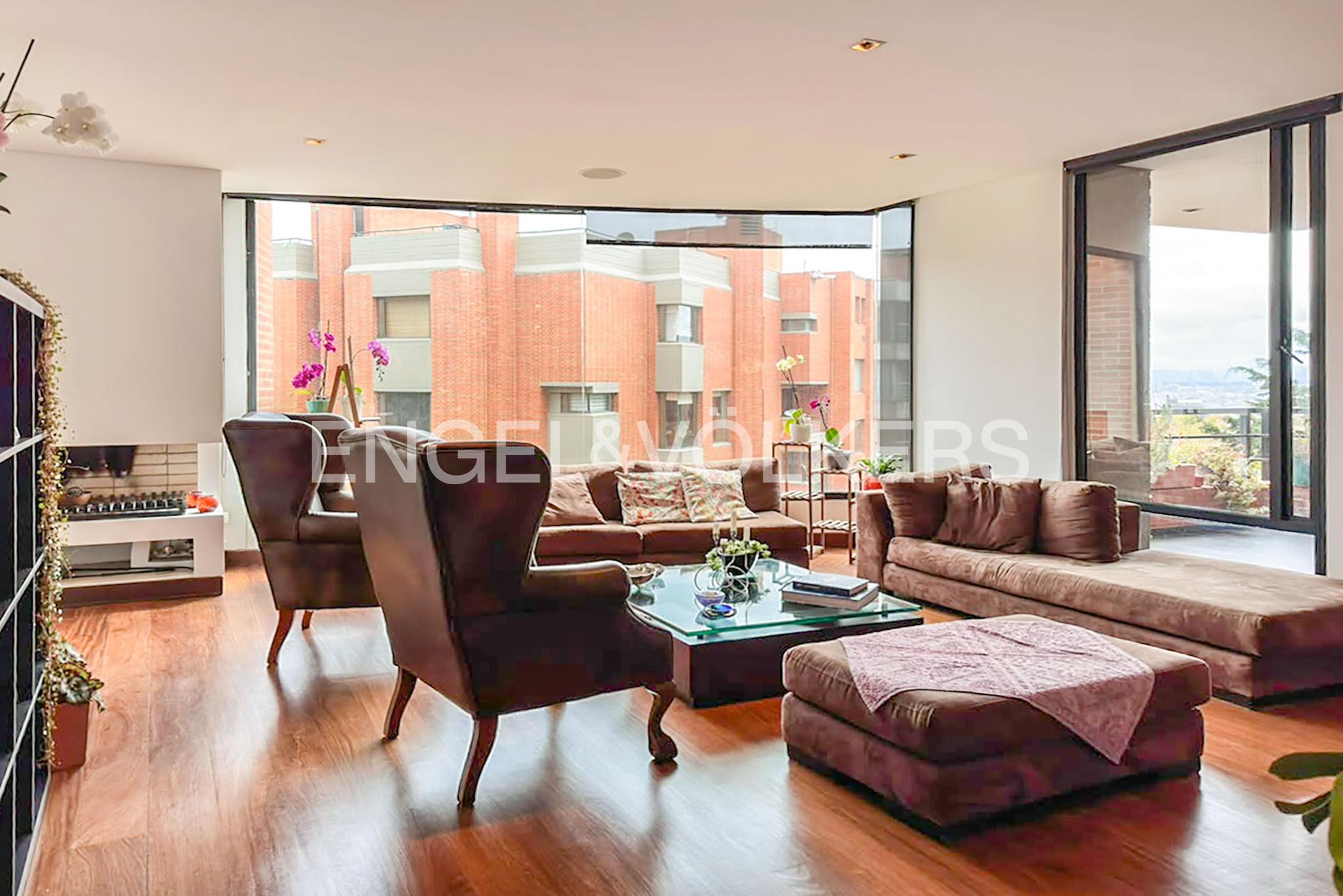 Amplio e iluminado apartamento para venta en Rosales