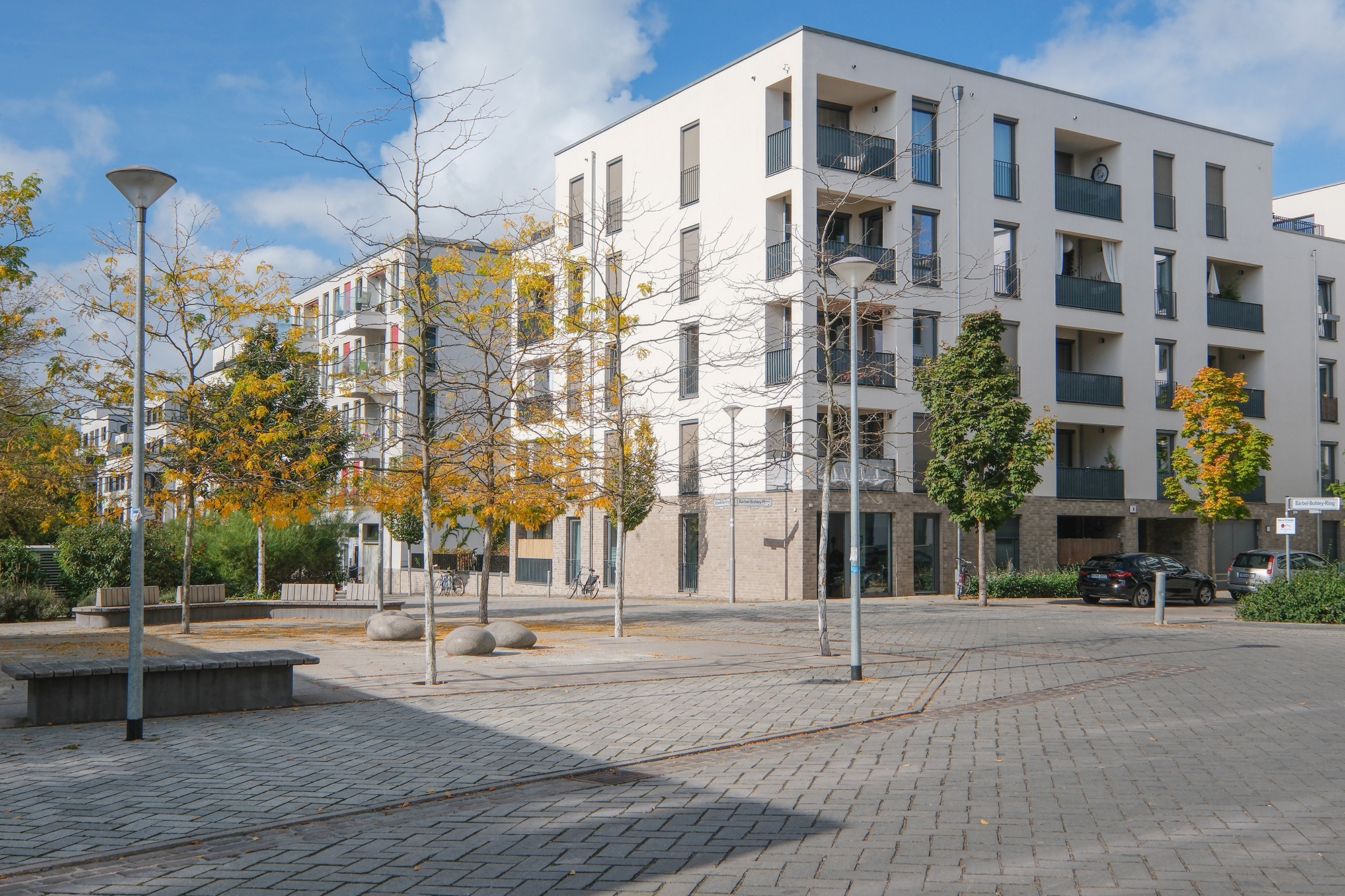 Mauerpark at your doorstep: Profitable package of four compact investment properties