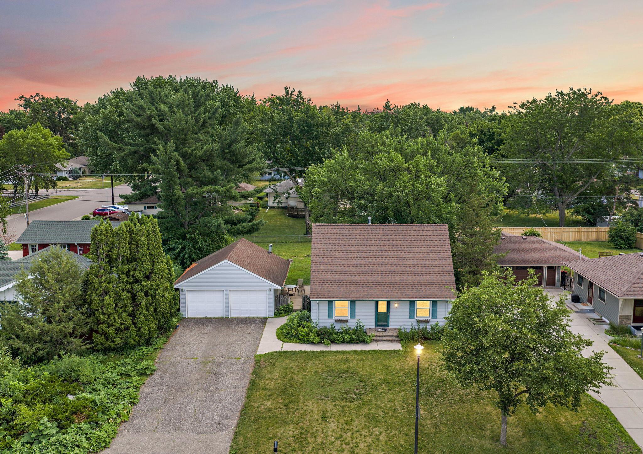 Executive 4-BR 1.5-Story: 2026 Roof & Large Lot