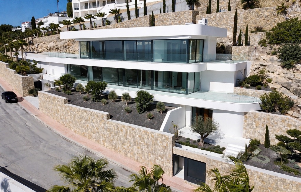 Luxuriöses Wohnen mit atemberaubendem Meerblick