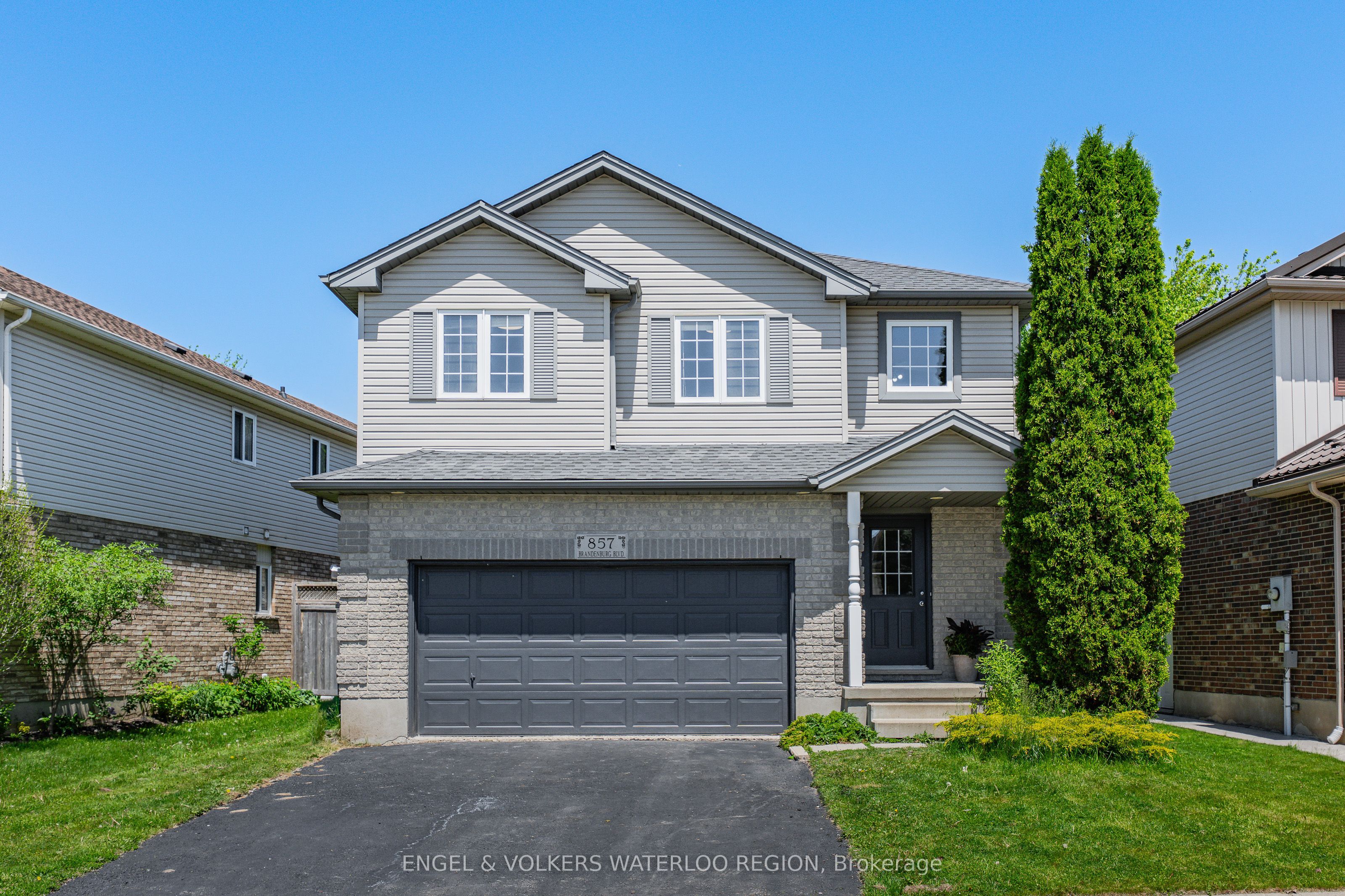 Beautifully Updated Two-Storey Home With Modern Finishes