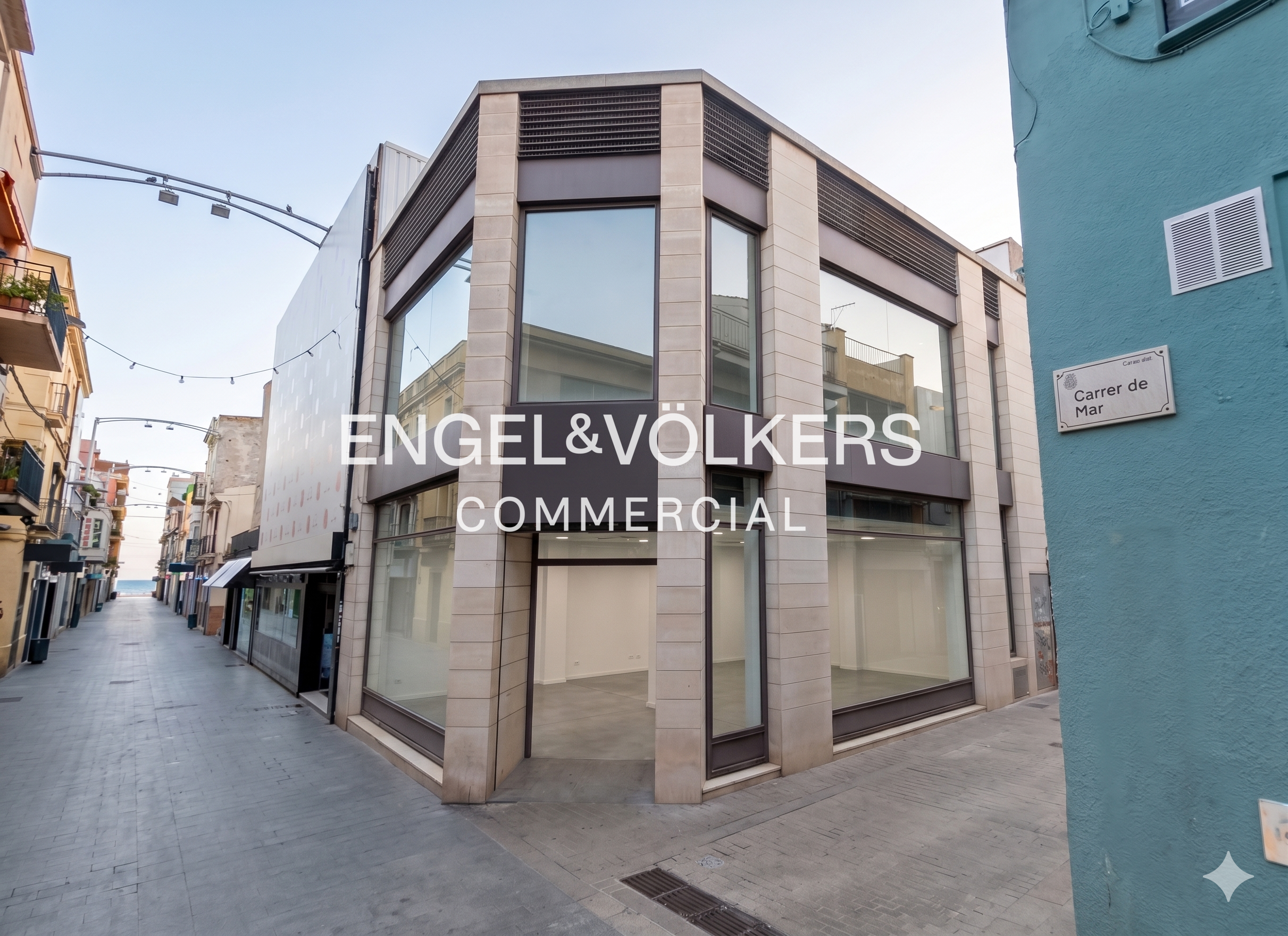Gran local en Carrer de Mar en Badalona
