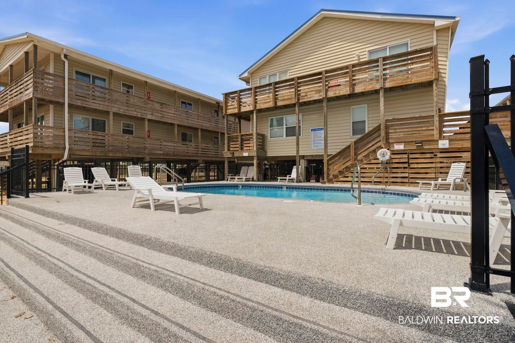 Updated Coastal Condo Near Gulf Shores Hotspots