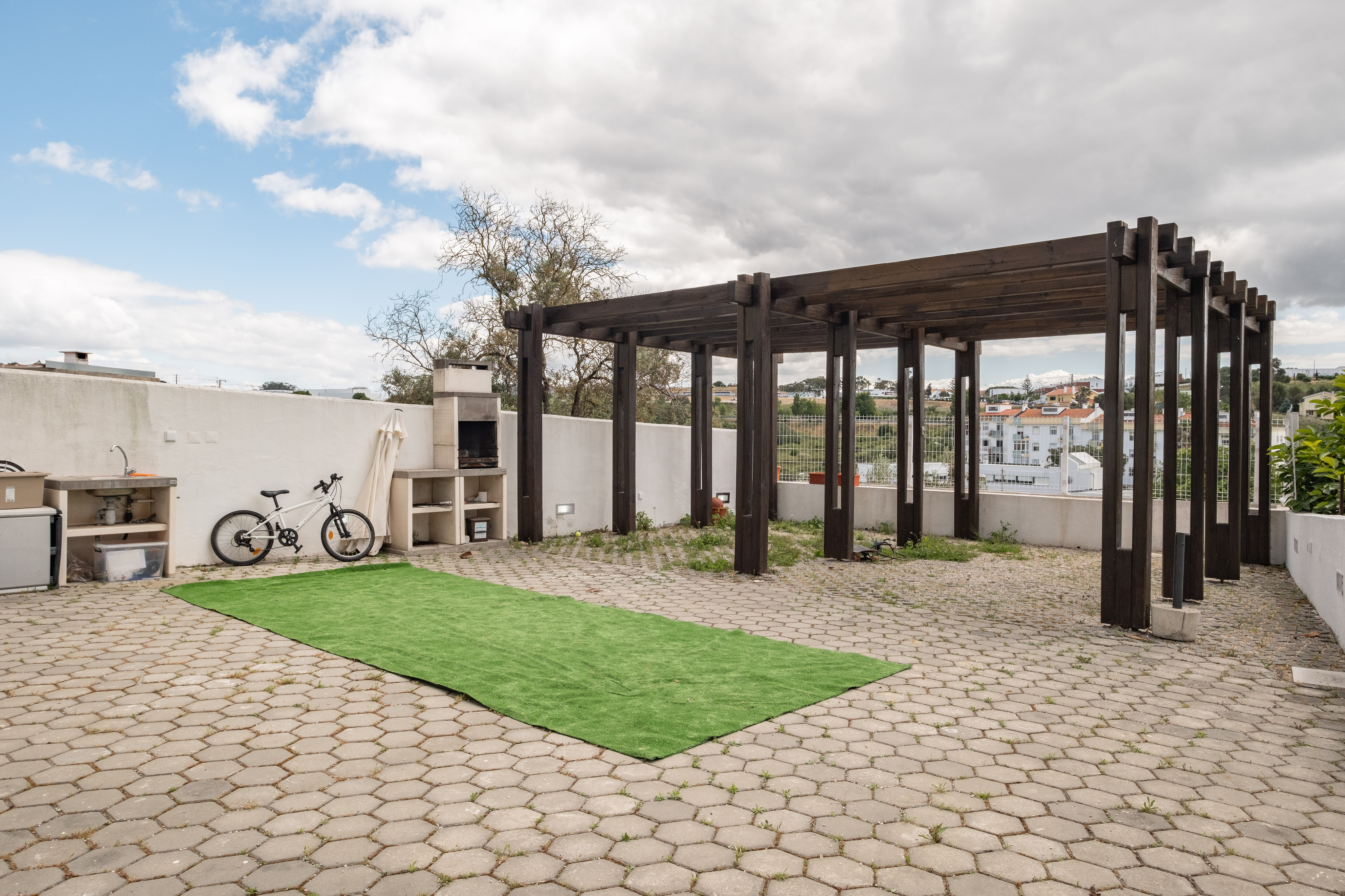 3-Bedroom Apartment in Porto Salvo
