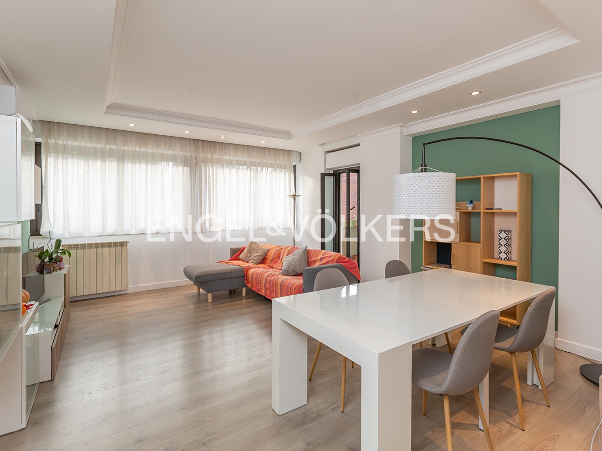 Spacious Apartment in Ardeatina area