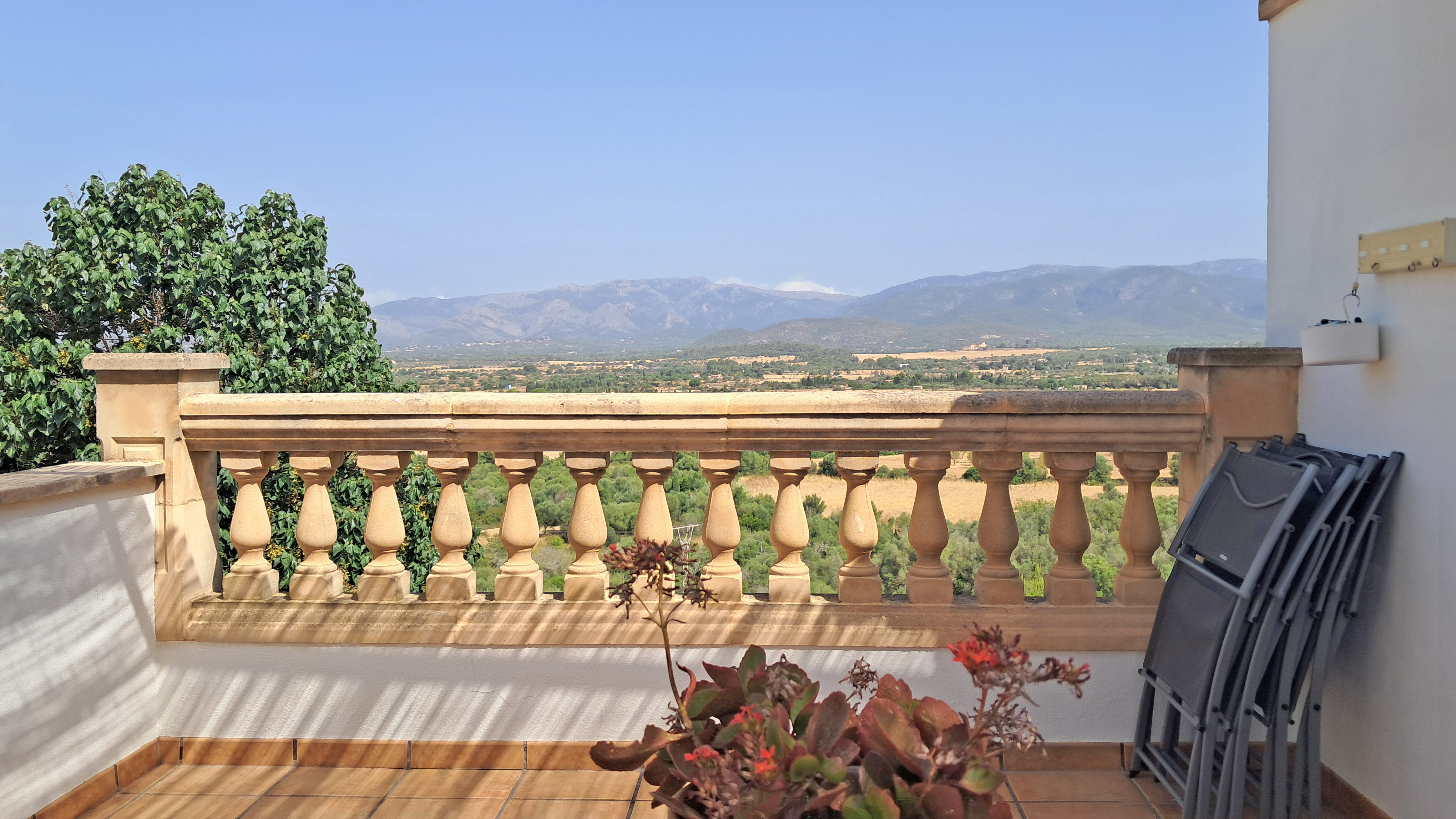 Authentic village house with Tramuntana views in Sa Cabaneta