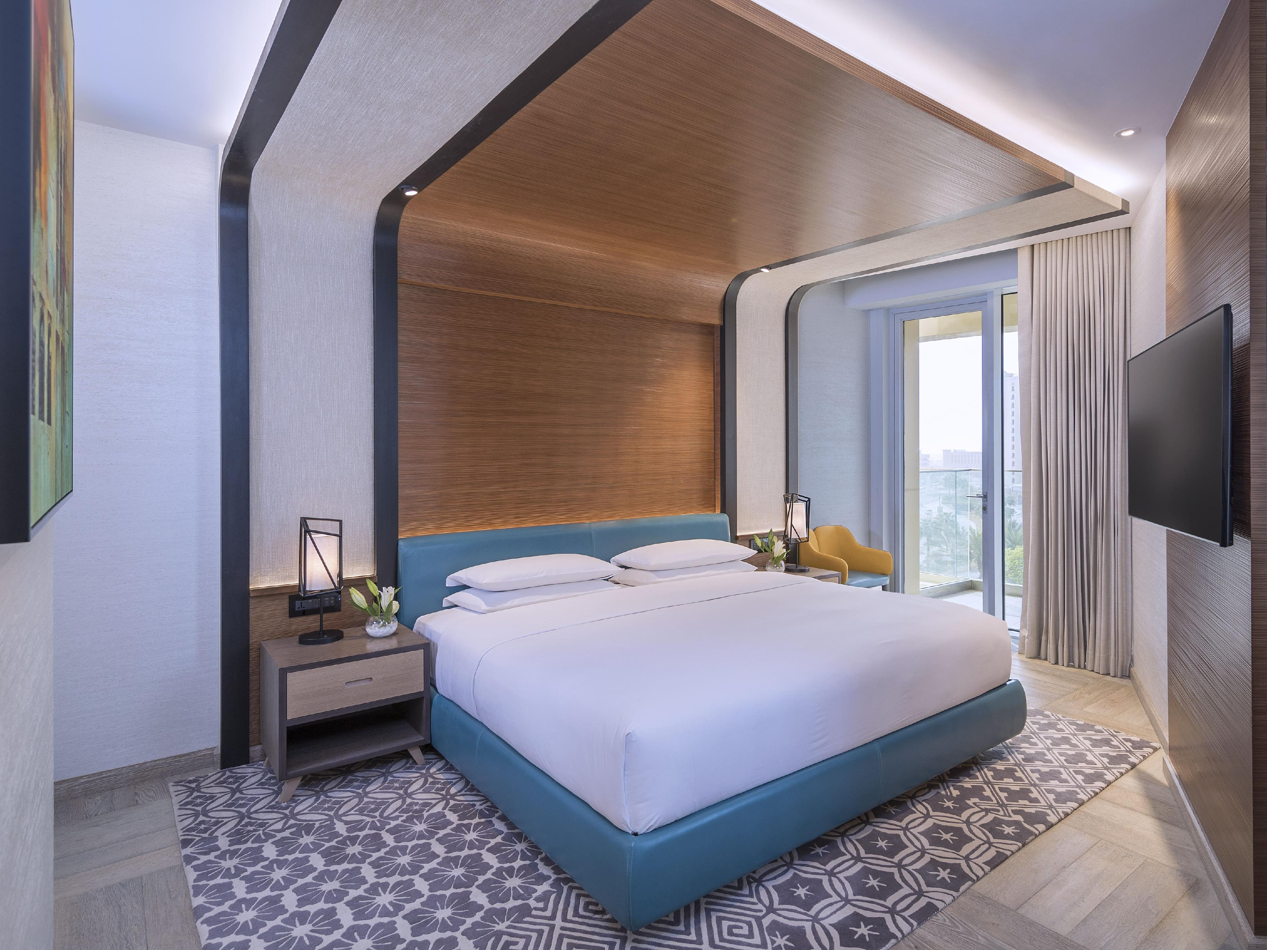 Hotel Living | All Bills Included | Palm View