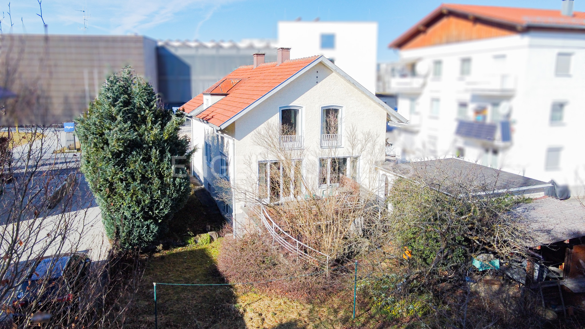 Mitten im Geschehen: Vielseitiges Stadtgrundstück mit Entwicklungspotenzial in Marktoberdorf