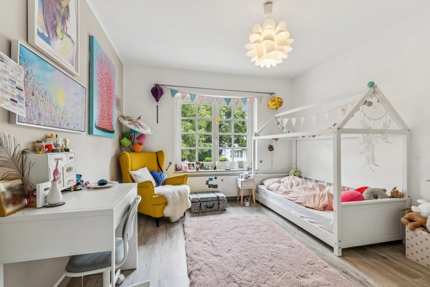 Modernes Familienhaus mit großzügigem Garten in begehrter Wohnlage - Photo 3