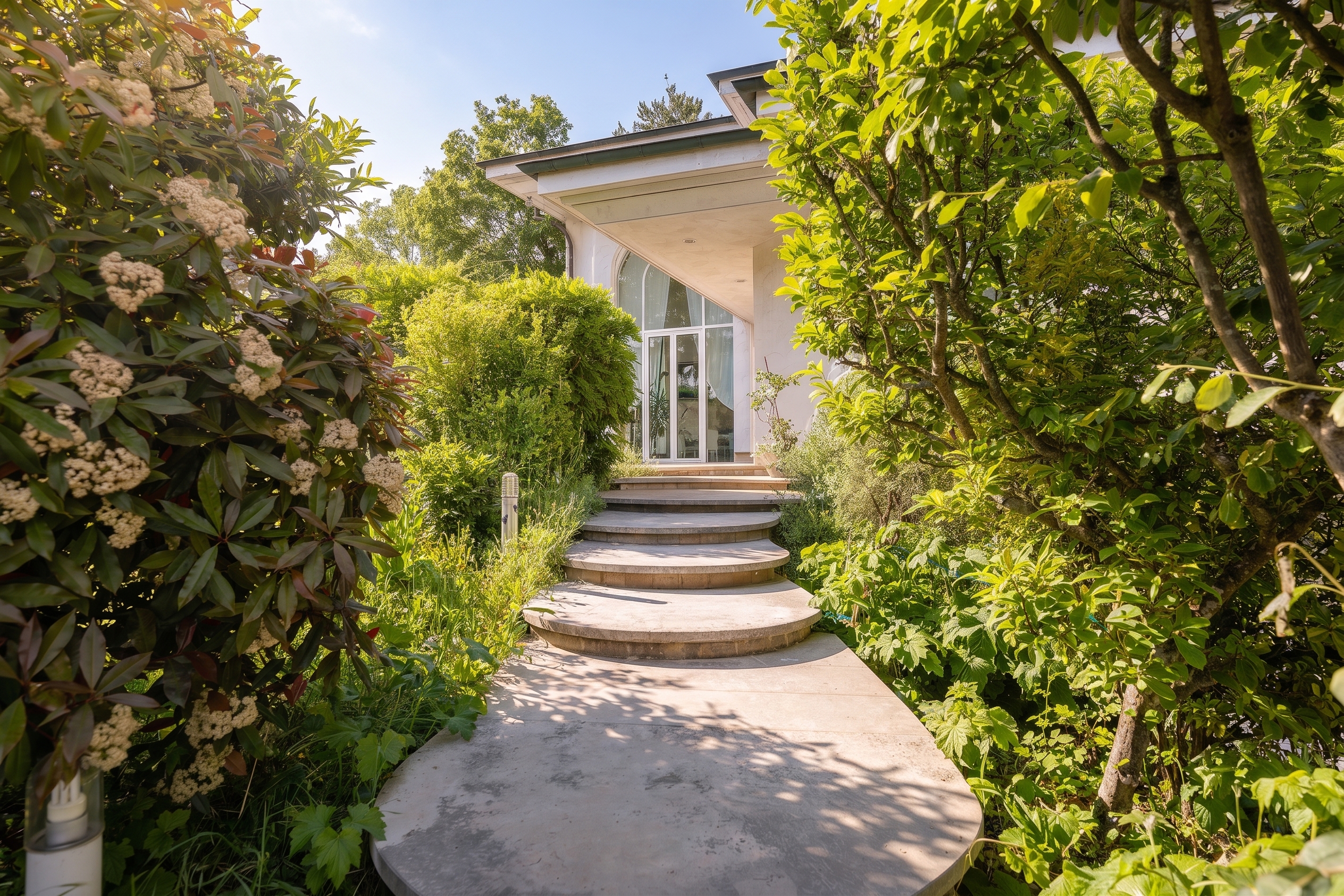 Gravenbruch – spacious residential architecture with impressive ceiling height and exclusive flair