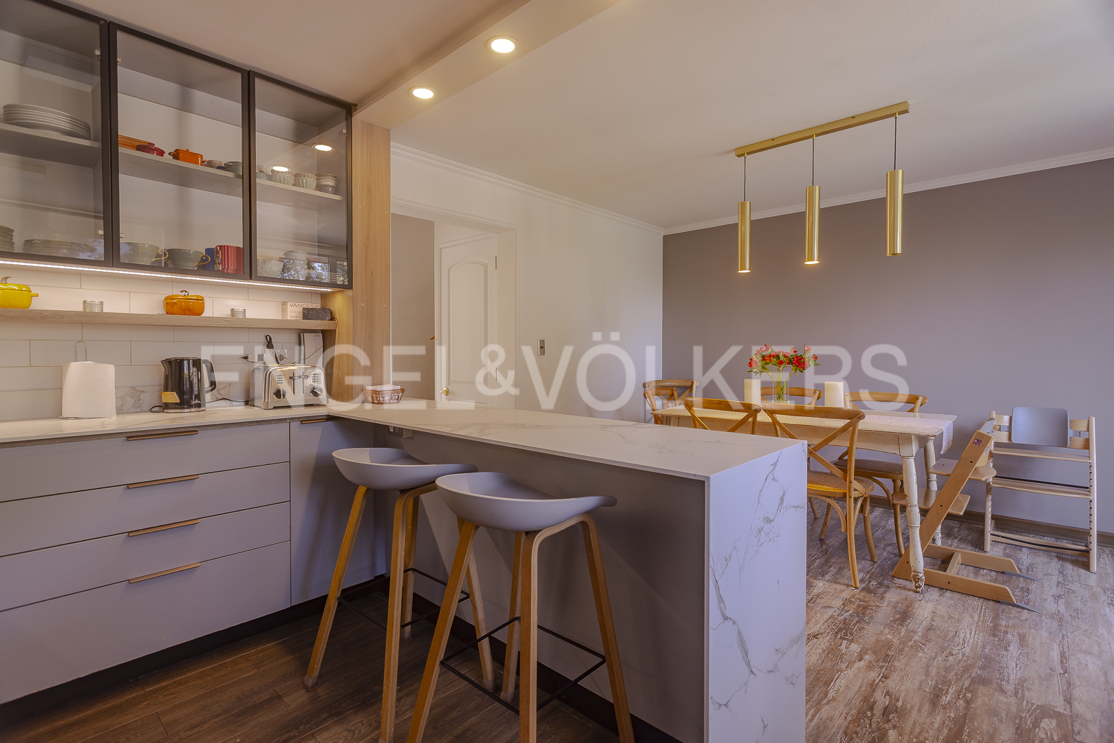 Remodelada en Condominio