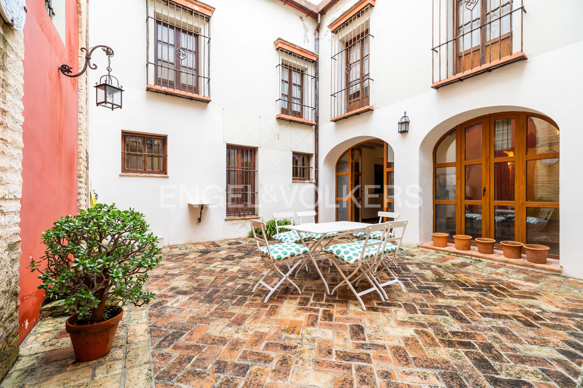 A blend of comfort and classicism