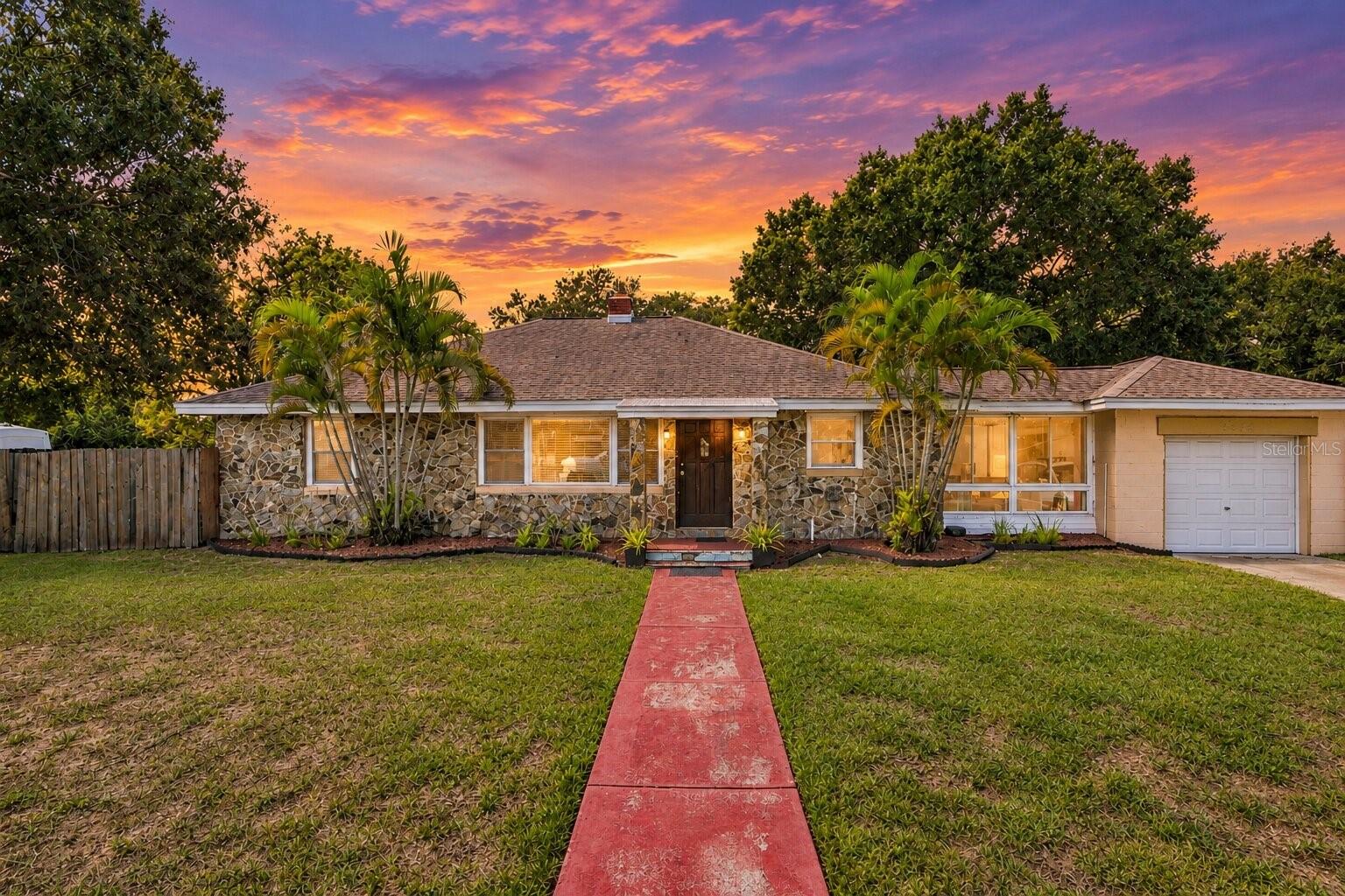 Gulfport Charm, Endless Possibilities & Unbeatable Location!