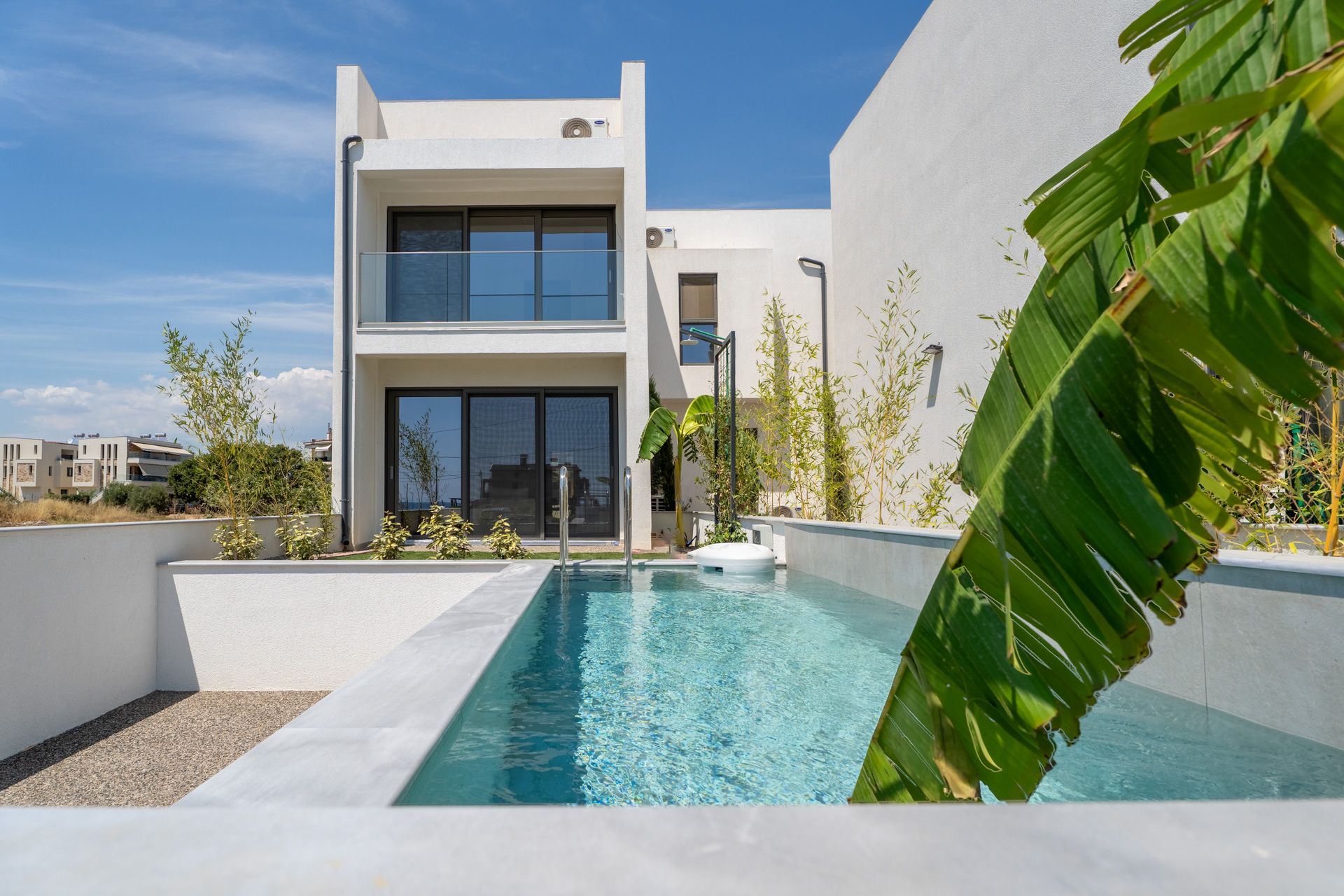 Luxurious maisonette with private pool in Nea Flogita
