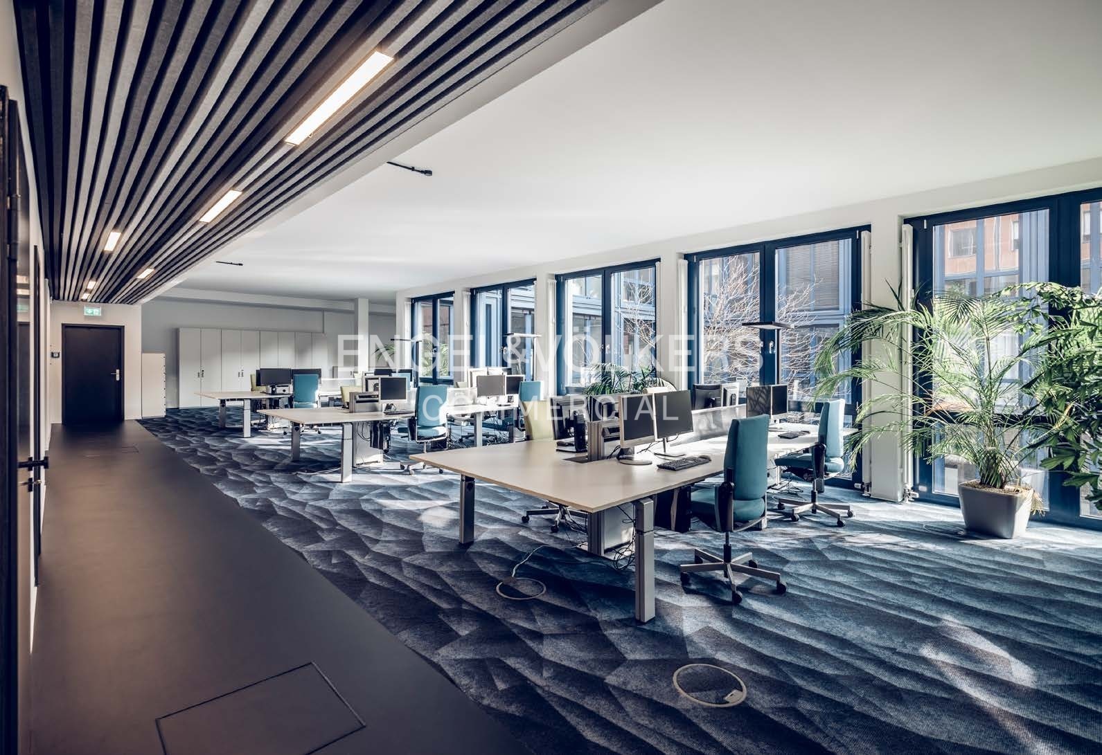 Hochwertiges Büro an der Spree
