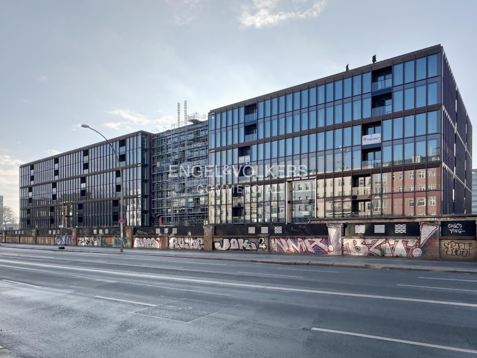 DOCKYARD: Nachhaltiger Neubau direkt am Wasser