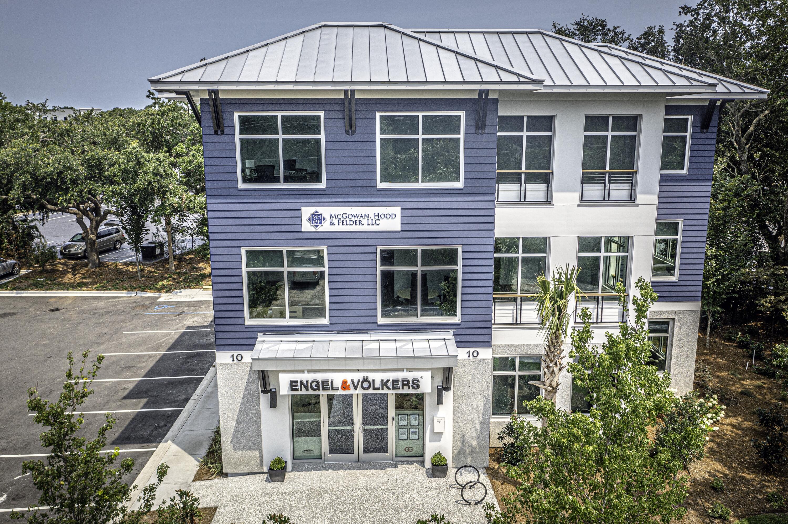Shem Creek Furnished Executive Office