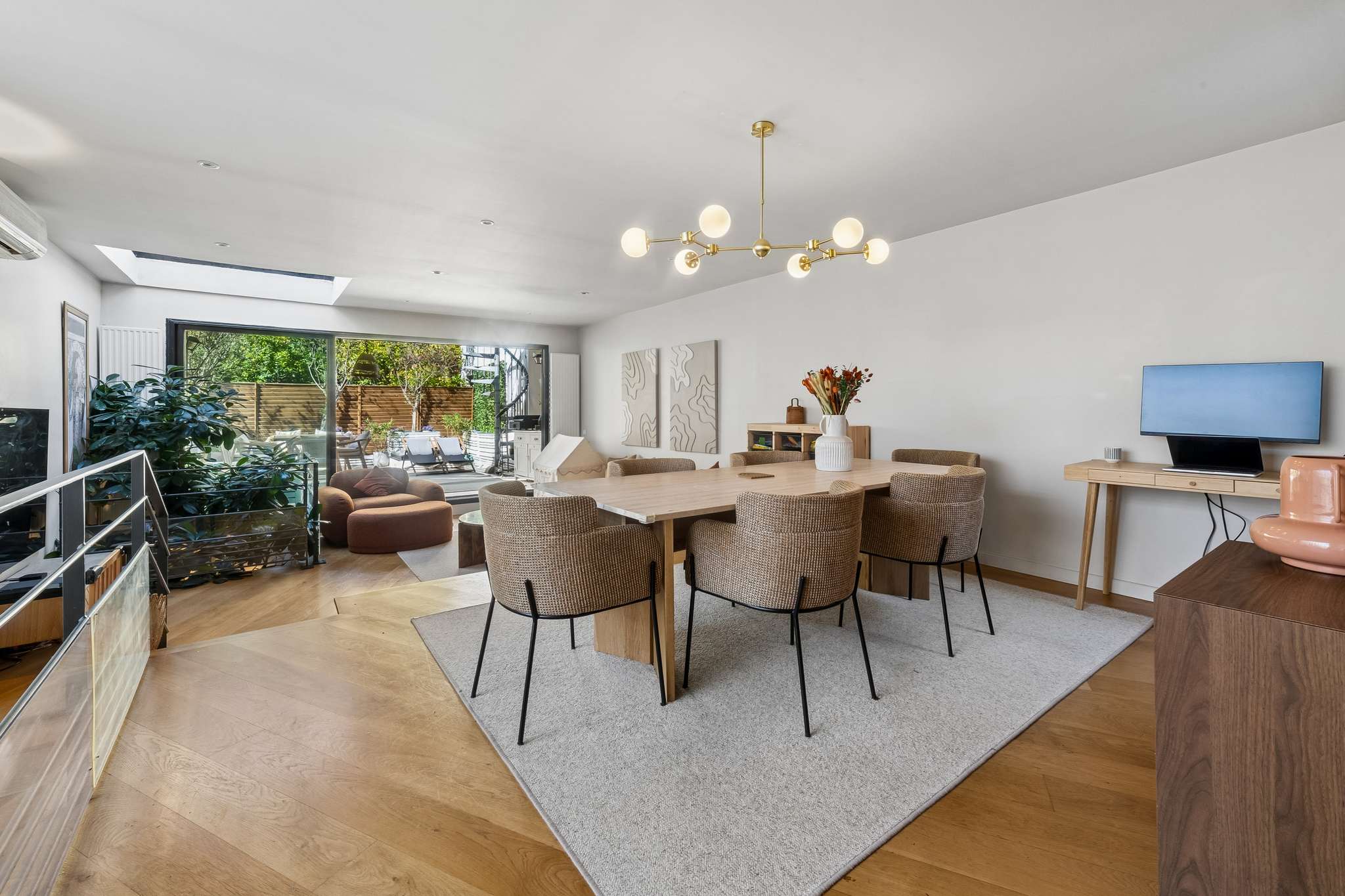Paris 20th – Charonne – Exceptional family duplex with terrace and rooftop