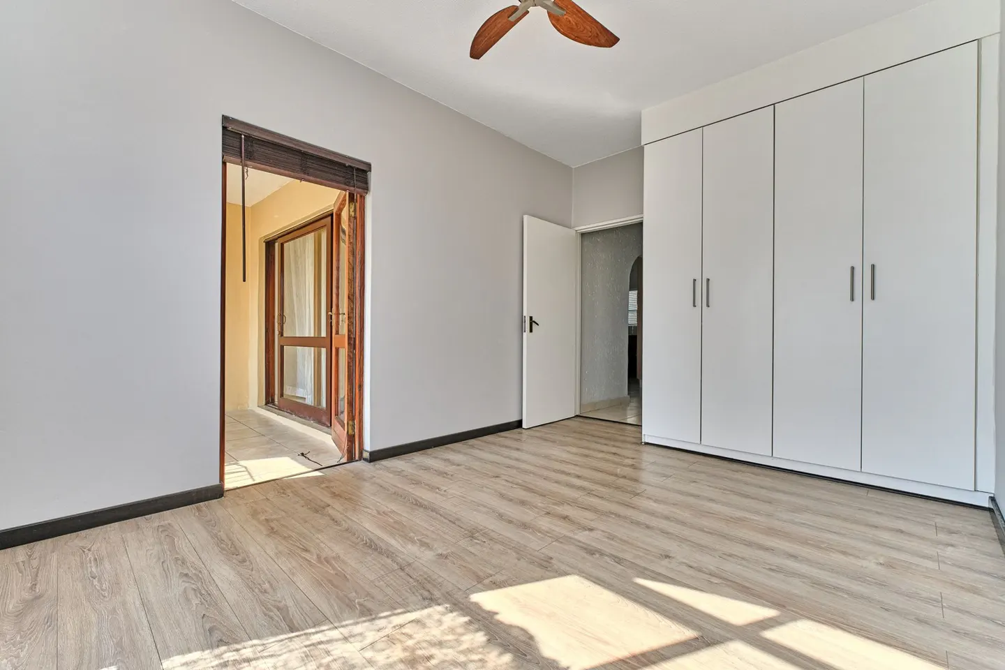 Unit 5 Avignon, Lonehill - Tshepo EV 2.jpg