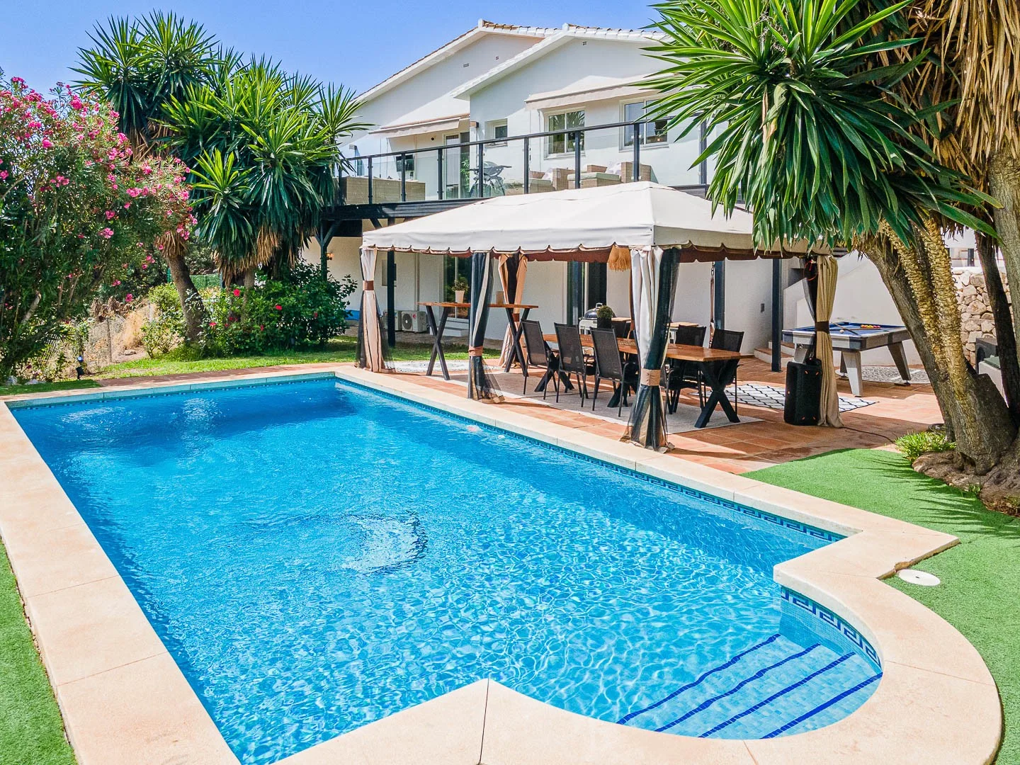 Fantastic detached villa with pool and tourist license  in Torreblanca