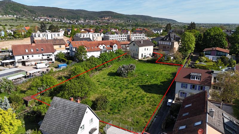Großes Bauträgergrundstück in begehrter, ruhiger und zentraler Lage!