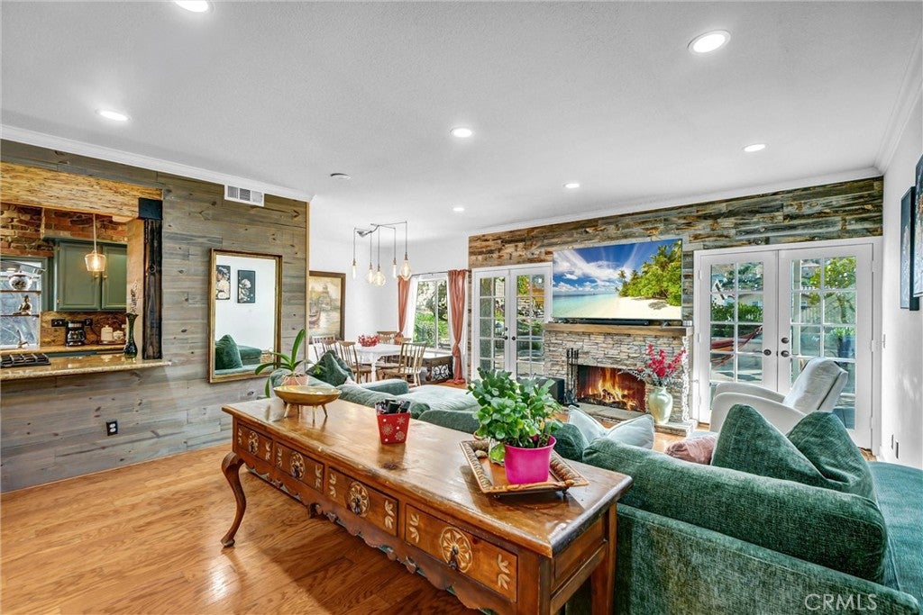 Elegant 6BR Home with Solar & Designer Finishes